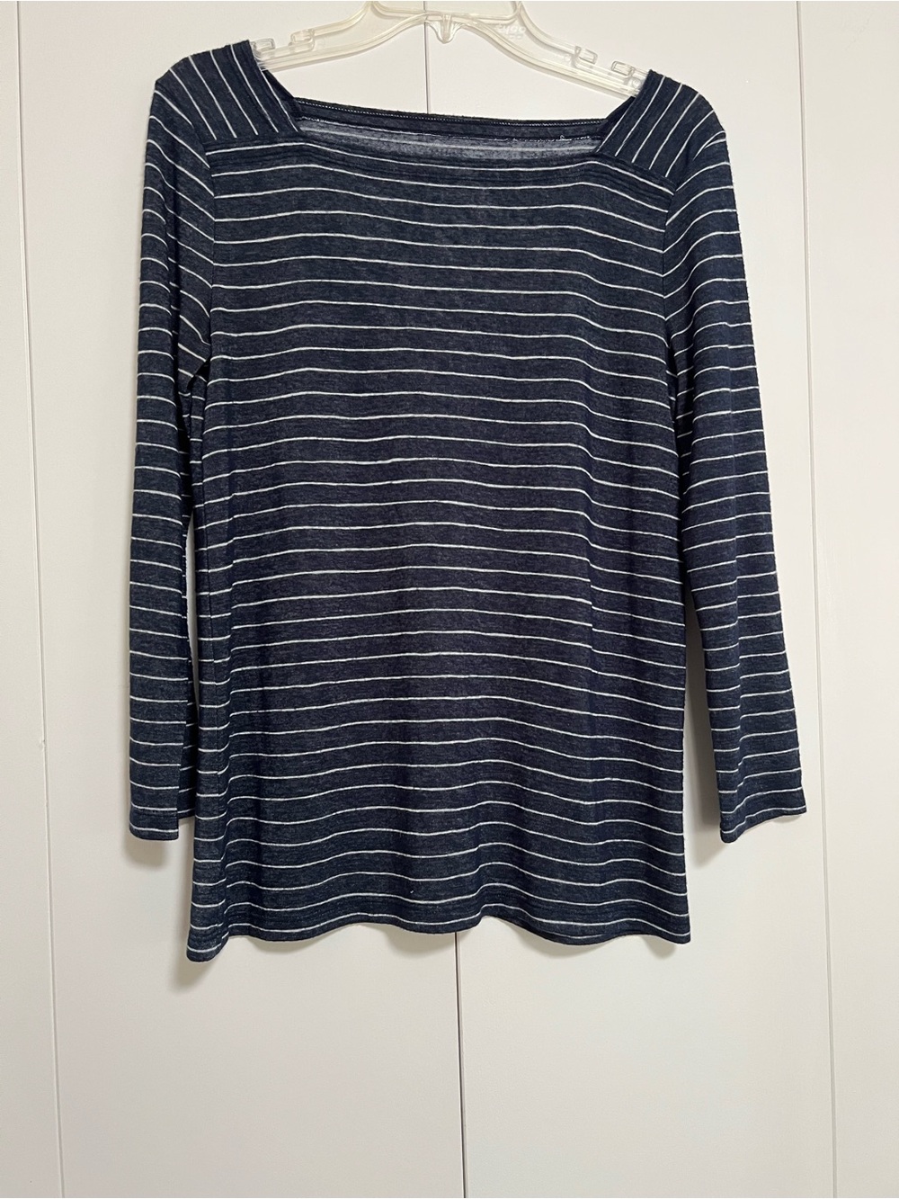 LOFT Women’s Navy Blue Striped Long Sleeve Modal Boat-neck Top Size S Soft